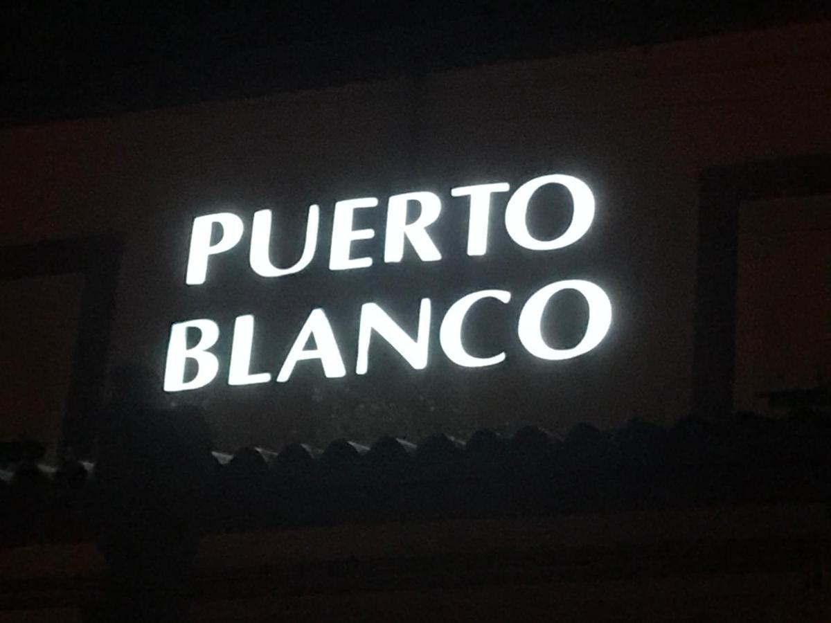 Hostal Restaurante Puerto Blanco 埃尔加罗沃 外观 照片